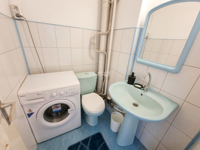 Apartament 3 camere de inchiriat zona Granit 