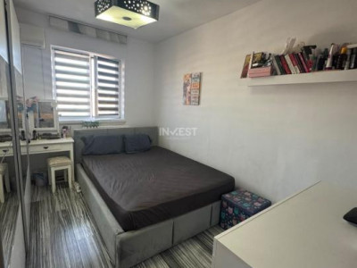 Apartament 2 camere, decomandat, etaj intermediar-Zimbru