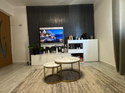Apartament 2 camere, decomandat, etaj intermediar-Zimbru
