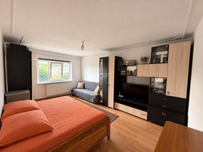Apartament decomandat cu 1 cameră în Nicolina 1