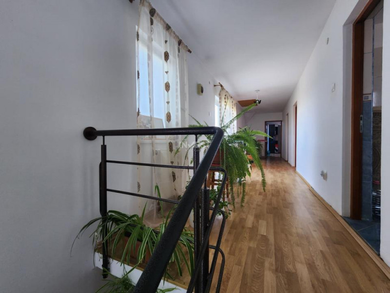 CASA INDIVIDUALA, 4 CAMERE, 2 BAI, 440 MP TEREN - VISOIANU