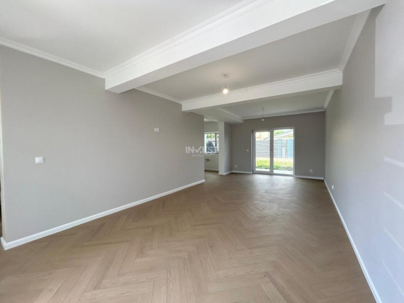 DUPLEX 4 CAMERE, 2 BAI , 250 MP TEREN - NICOLINA, TUDOR NECULAI