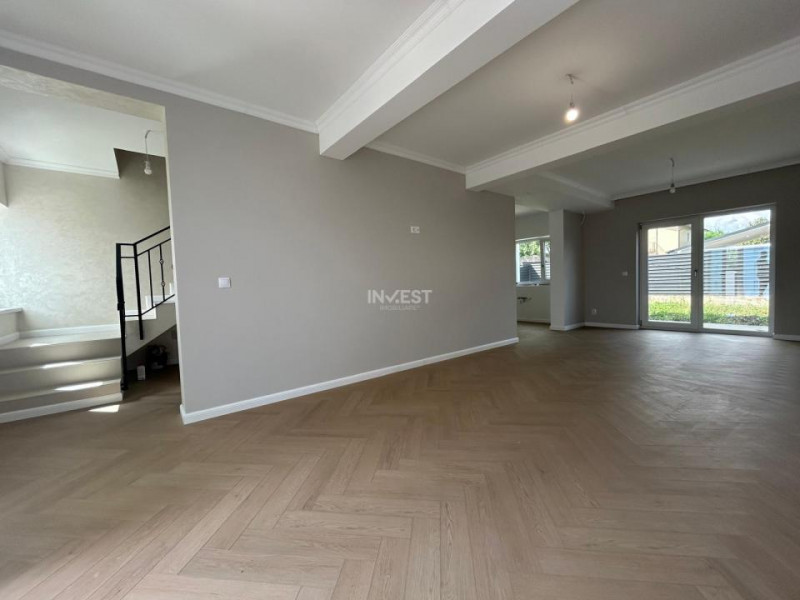 DUPLEX 4 CAMERE, 2 BAI , 250 MP TEREN - NICOLINA, TUDOR NECULAI