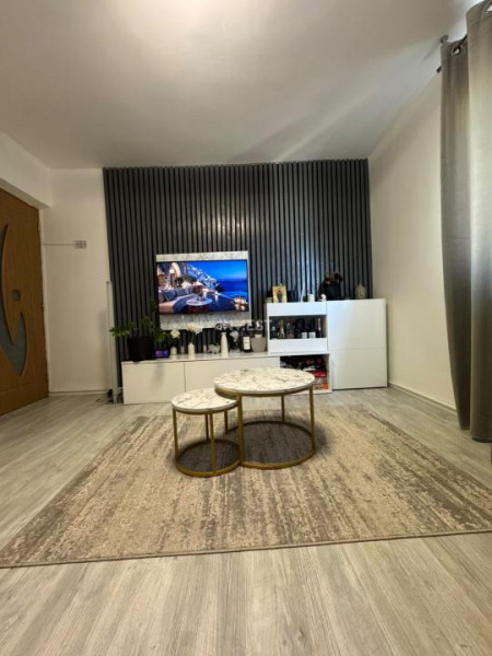 APARTAMENT CU 2 CAMERE , DECOMANDAT , ZONA ZIMBRU-ALEXANDRU CEL BUN