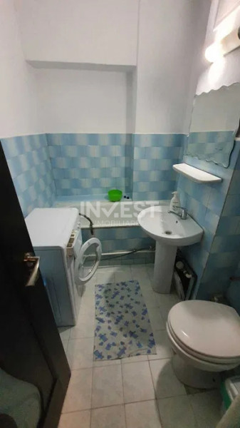 Apartament 2 camere decomandat, Nicolina, 350 euro.