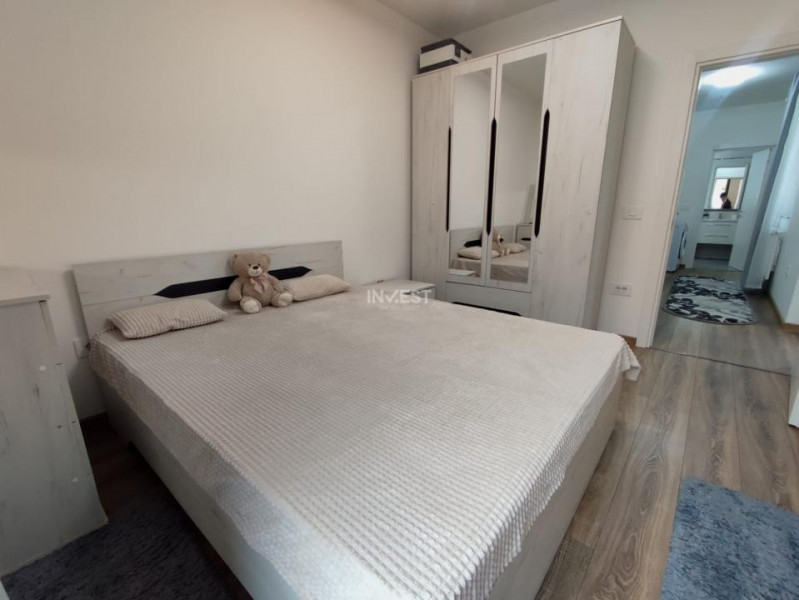 Penthouse cu 2 camere si 2 terase , 550 euro - Nicolina