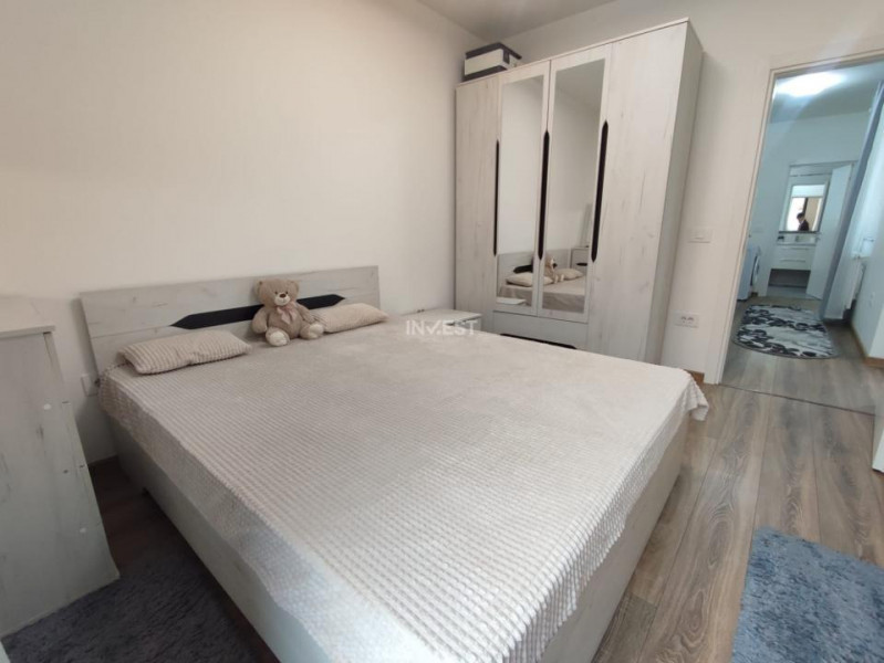 Penthouse cu 2 camere si 2 terase , 550 euro - Nicolina