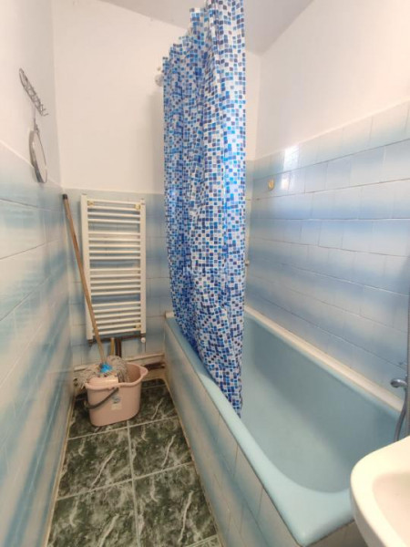Apartament 2 camere, strada Bacinschi