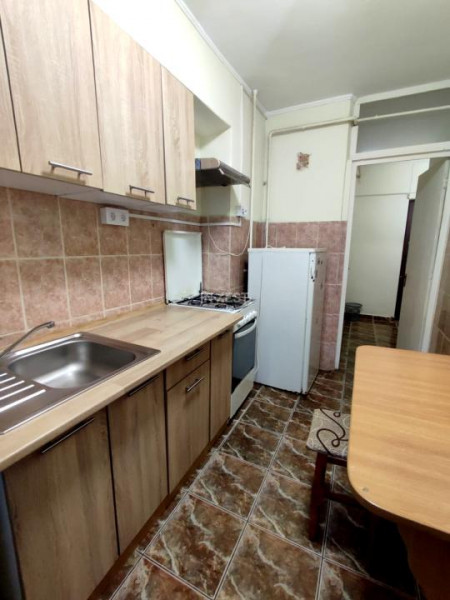 Apartament 1 camera de inchiriat, 50 mp, etaj 2 - Nicolina