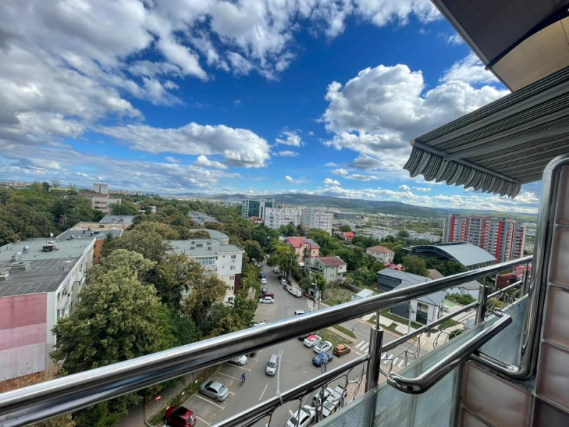 Apartament tip duplex cu priveliște panoramică, zona Tudor Vladimirescu