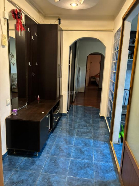 Apartament 3 camere, 70 mp - Podu Ros