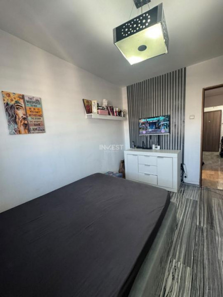Apartament 2 camere, decomandat, etaj intermediar-Alexandru cel Bun
