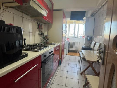 Apartament 2 camere, decomandat, etaj intermediar-Alexandru cel Bun