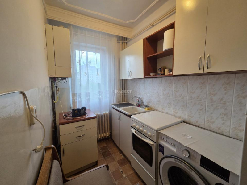 Apartament 2 camere-decomandat-etaj intermediar