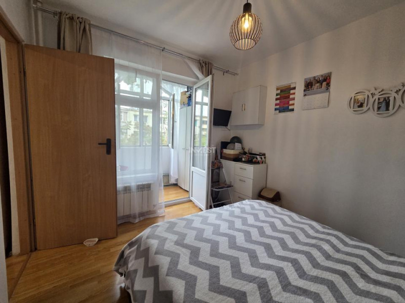 Apartament 2 camere, etaj 3, zona Mircea cel Batran