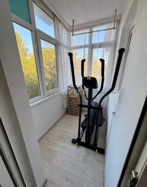 Apartament 2 camere decomandat Nicolina prima stație