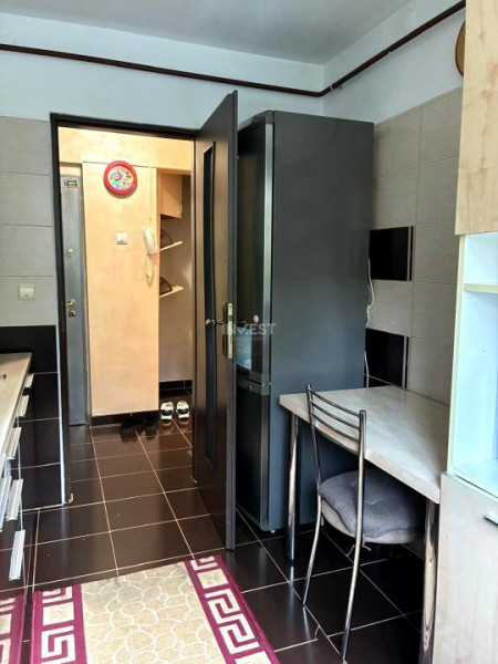 Apartament 3 camere, 60 mp- Podu Ros