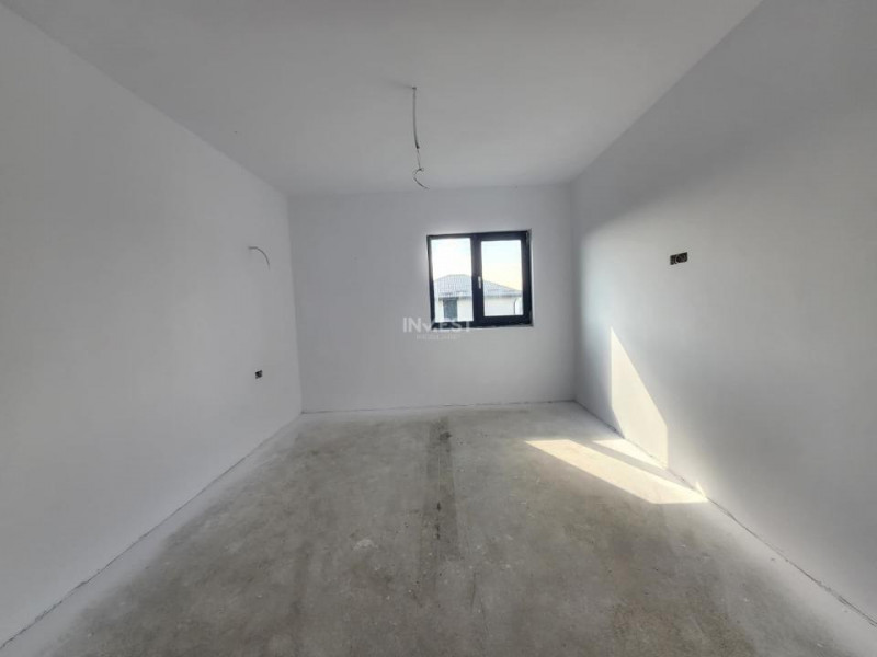 CASA INDIVIDUALA , 4 CAMERE, 130 MP UTILI , 650 MP TEREN- Valea Adanca