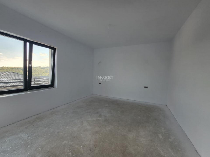 CASA INDIVIDUALA , 4 CAMERE, 130 MP UTILI , 650 MP TEREN- Valea Adanca