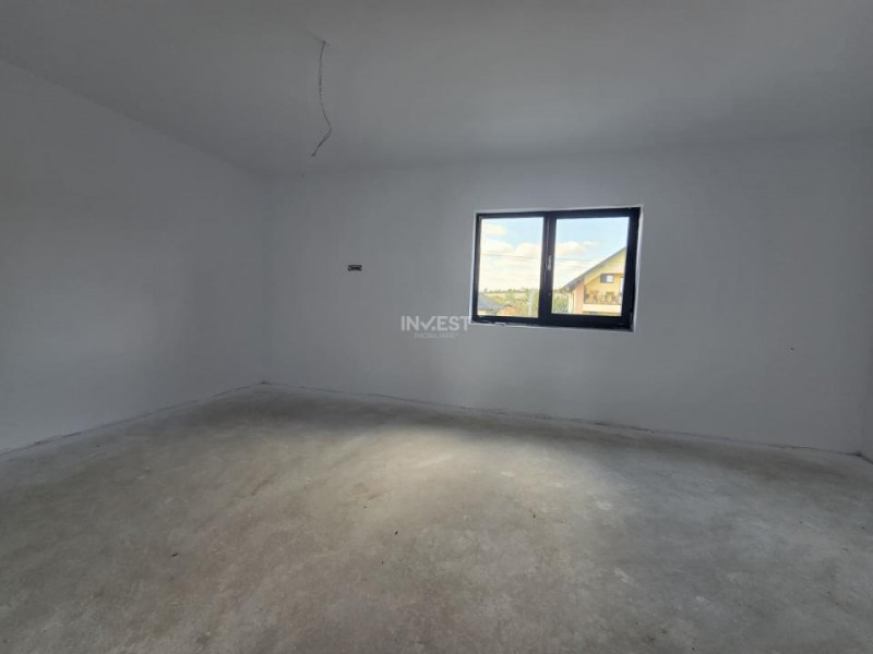 CASA INDIVIDUALA , 4 CAMERE, 130 MP UTILI , 650 MP TEREN- Valea Adanca