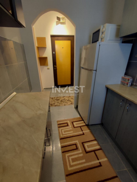Apartament 1 camera, decomandat, Podul de Piatra