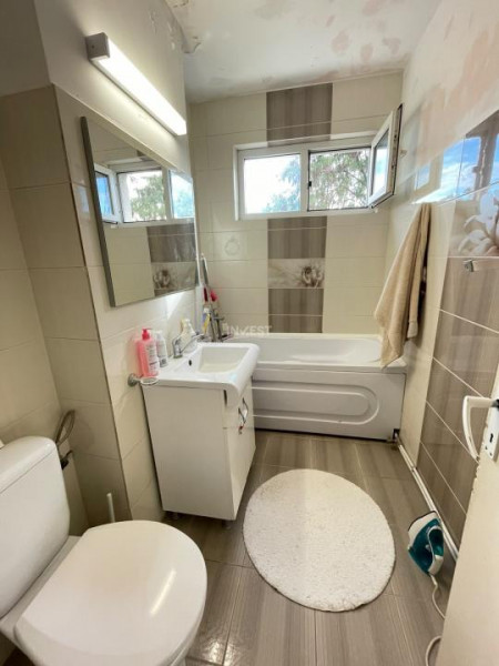 Apartament 2 camere-Podu ros-Splai Bahlui-etaj intermediar