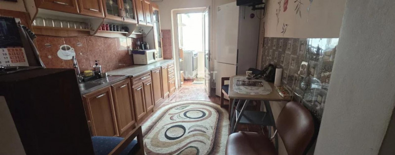 Centru- apartament 3 camere 