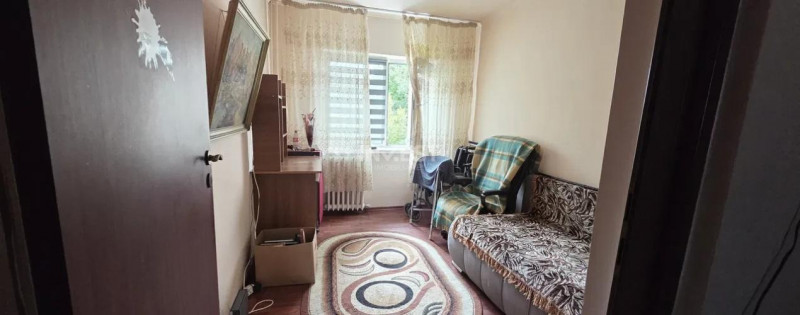 Centru- apartament 3 camere 