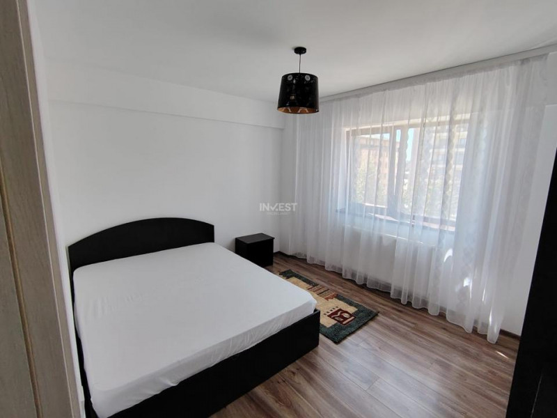 Apartament spatios cu 3 camere, decomandat, CUG