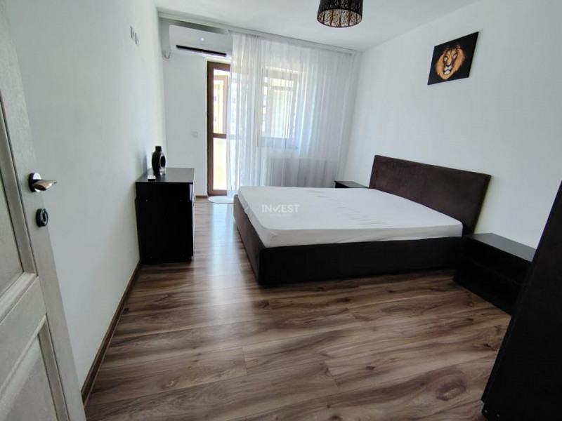 Apartament spatios cu 3 camere, decomandat, CUG