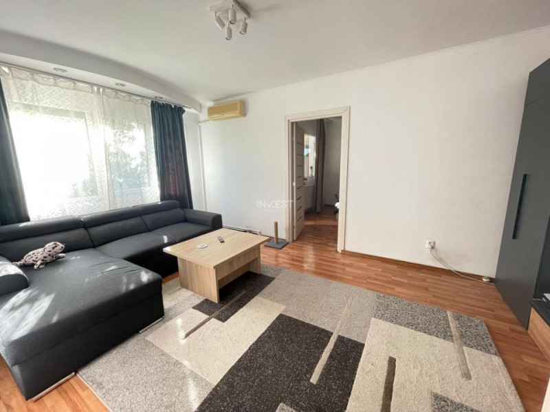 Apartament 3 camere-Podu Ros-etaj intermediar-Palas Mall