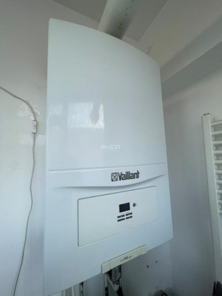Apartament 3 camere decomandat-Baza 3-etaj intermediar
