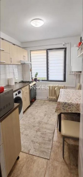 Apartament 2 camere, decomandat, 55 mp, etaj intermediar