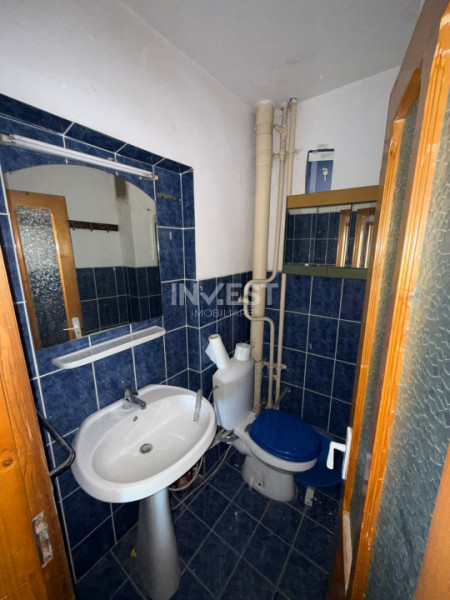 Apartament 3 camere decomandat-72mp-etaj intermediar-Bld Socola