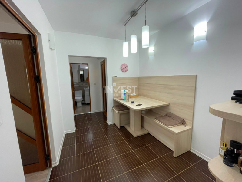 Aparetament renovat 3 camere decomandat-Podu Ros-Odeon-bloc fara risc