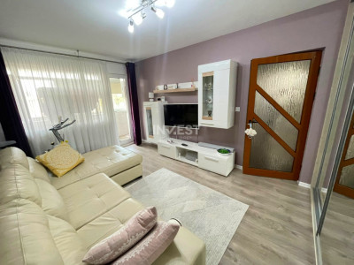 Aparetament renovat 3 camere decomandat-Podu Ros-Odeon-bloc fara risc