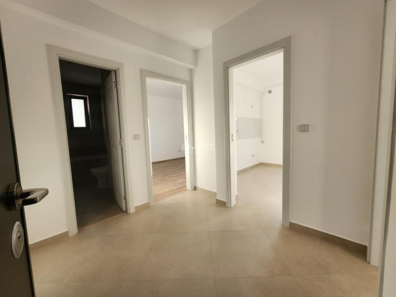 APARTAMENT CU 2 CAMERE, etaj 1 , DECOMANDAT, CAPAT CUG-LUNCA CETATUII