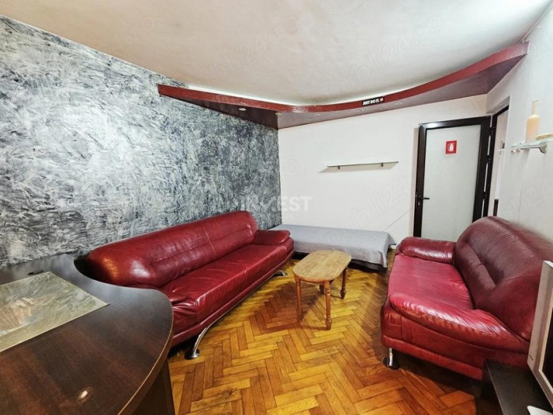 Central-Podul de Fier- apartament cu 3 camere decomandat 