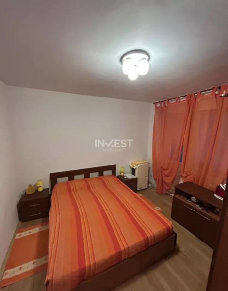 Apartament 2 camere, decomandat, Piata Alexandru cel Bun