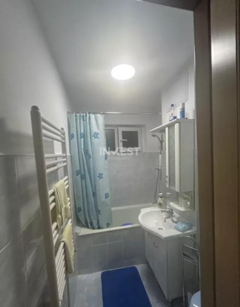 Apartament 2 camere, decomandat, Piata Alexandru cel Bun