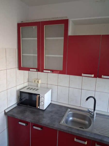 Inchiriere, 3 camere, etaj 3 in Alexandru cel Bun
