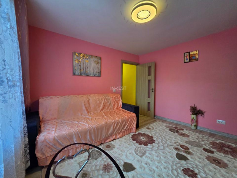 Apartament de 3 camere, decomandat, zona Piata Voievozilor-Alexandru cel Bun