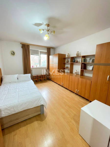 Apartament 3 camere-Podu Ros-Liceul Racovita-bloc fara risc