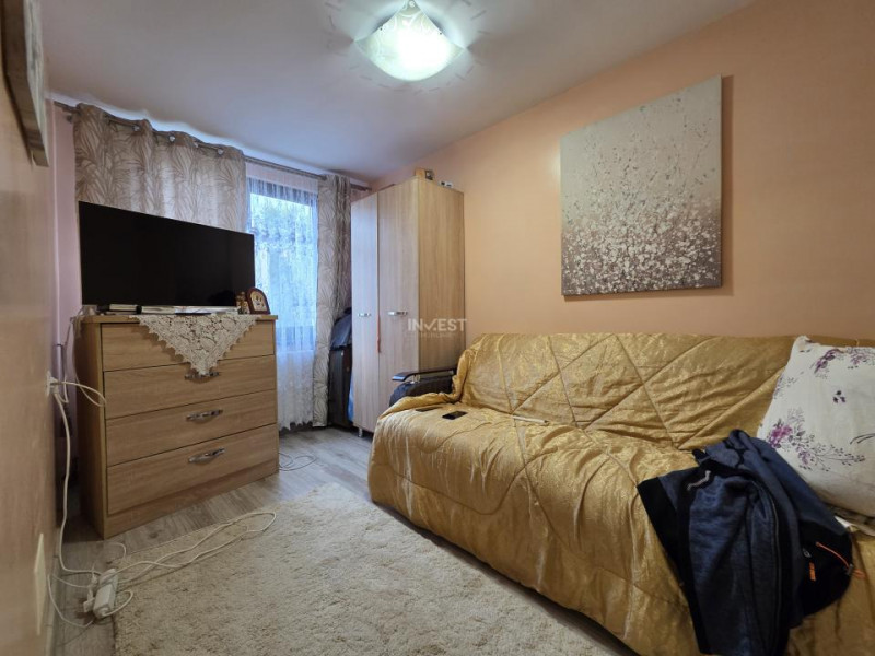 Apartament de 3 camere, decomandat, zona Piata Voievozilor-Alexandru cel Bun