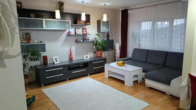 Apartament cu 4 camere Dacia-Bicaz