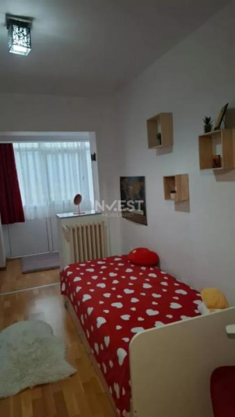 Apartament cu 4 camere Dacia-Bicaz