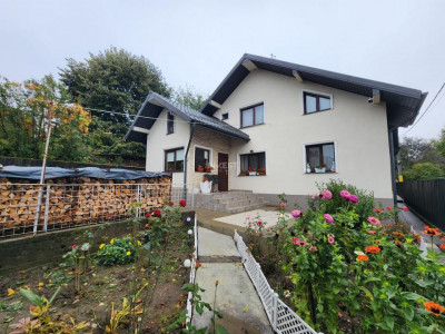 CASA INDIVIDUALA,4 CAMERE,CAPAT CUG - 110 mp utili, 513 mp teren