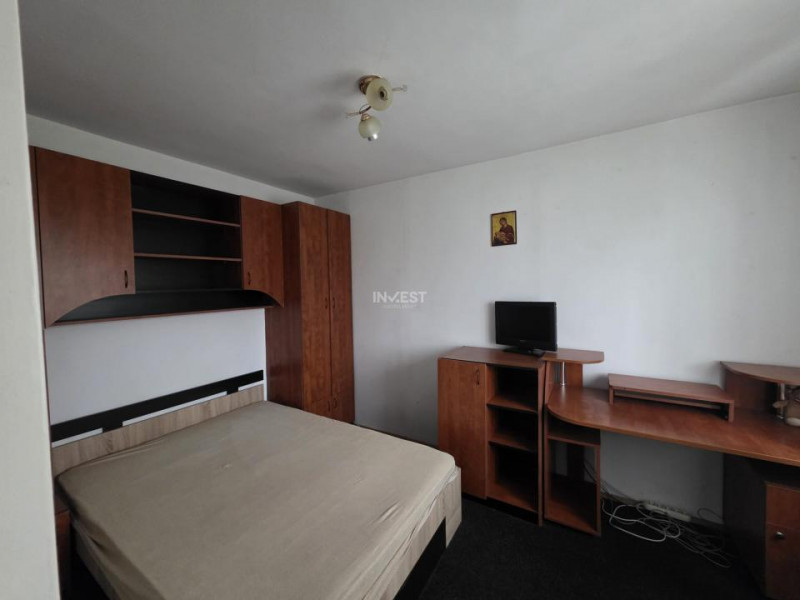 Apartament 2 camere, etaj intermediar, Piata Alexandru cel Bun